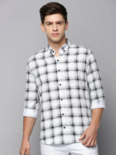 Men White Checked Casual Shirt-AVACHECKS-5045-White